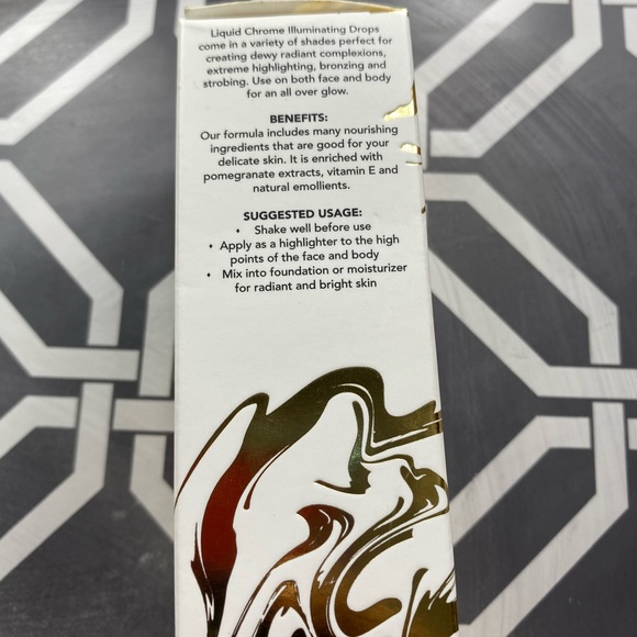 Suva Beauty liquid chrome illuminating drops - Picture 4 of 7